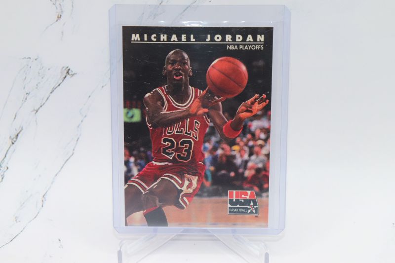 Photo 1 of Michael Jordan 1992 Skybox USA (Mint) 42