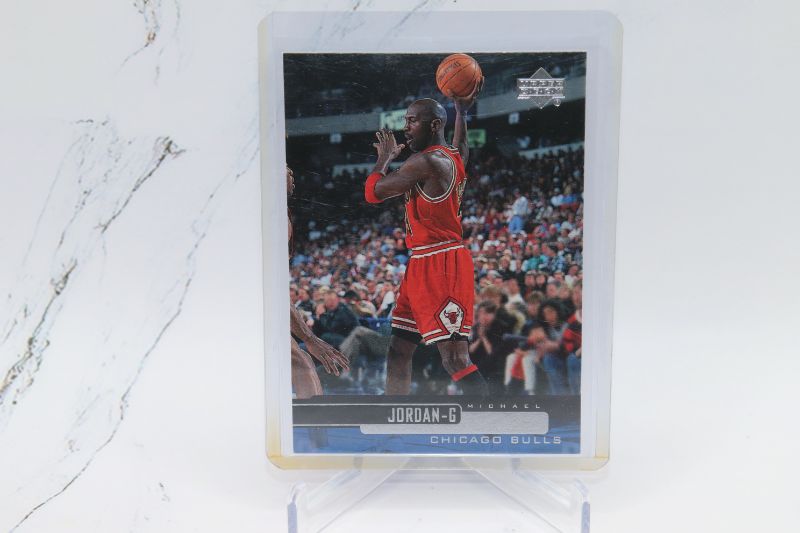 Photo 1 of Michael Jordan 1999 UD (Mint) 154