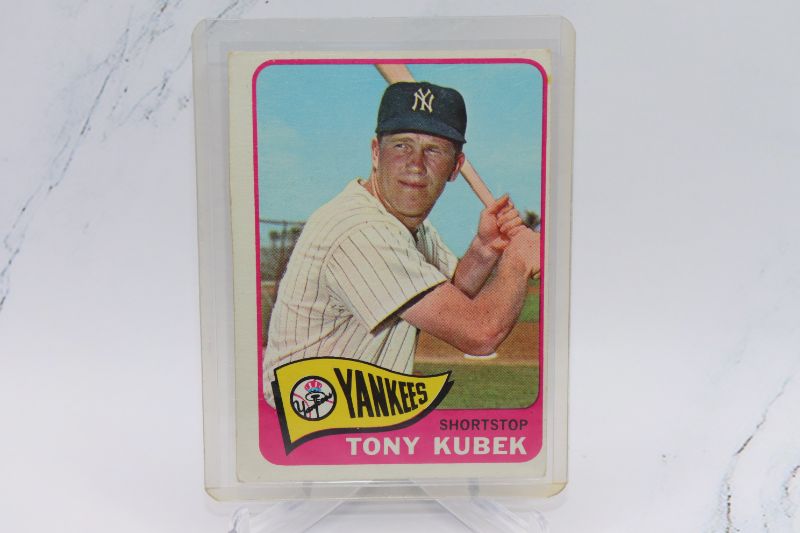 Photo 1 of Tony Kubek 1965 Topps (EX) Yankees