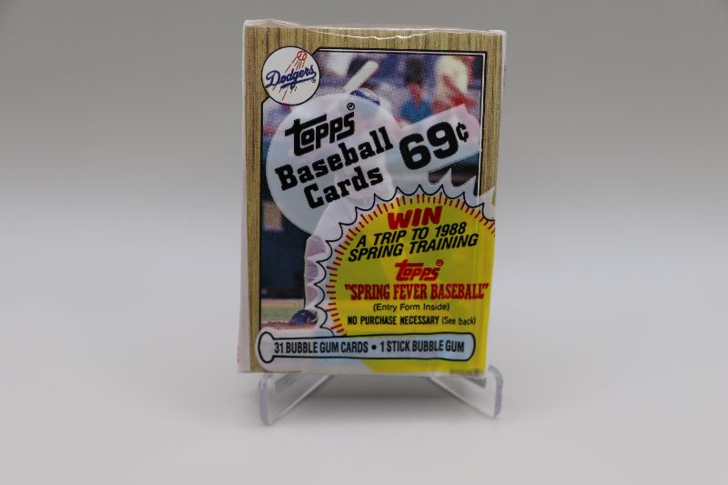 Photo 1 of 1987 Topps Baseball cello pack (sealed)