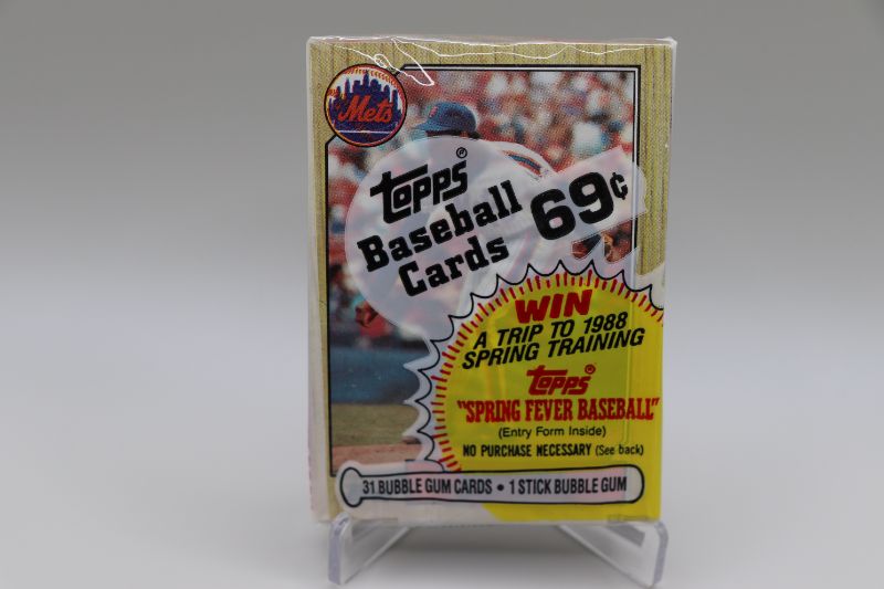 Photo 1 of 1987 Topps Baseball cello pack (sealed)