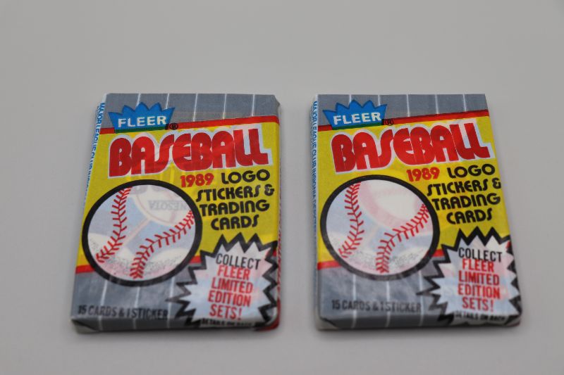 Photo 1 of 1989 Fleer Baseball wax packs x2 (sealed)