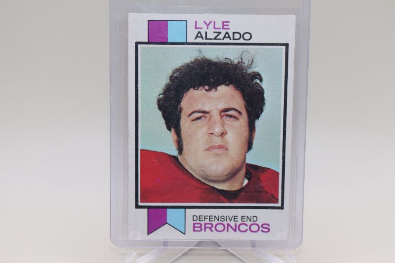 Photo 1 of Lyle Alzado 1973 Topps (EX+) 2nd year