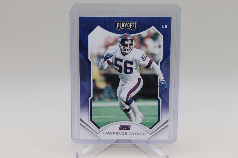Photo 1 of Lawrence Taylor 2021 Panini (Mint) 112