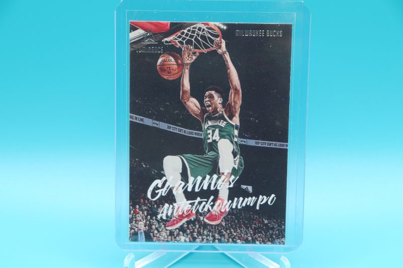 Photo 1 of Giannis Antetokounmpo 2019 Luminance (Mint) 155