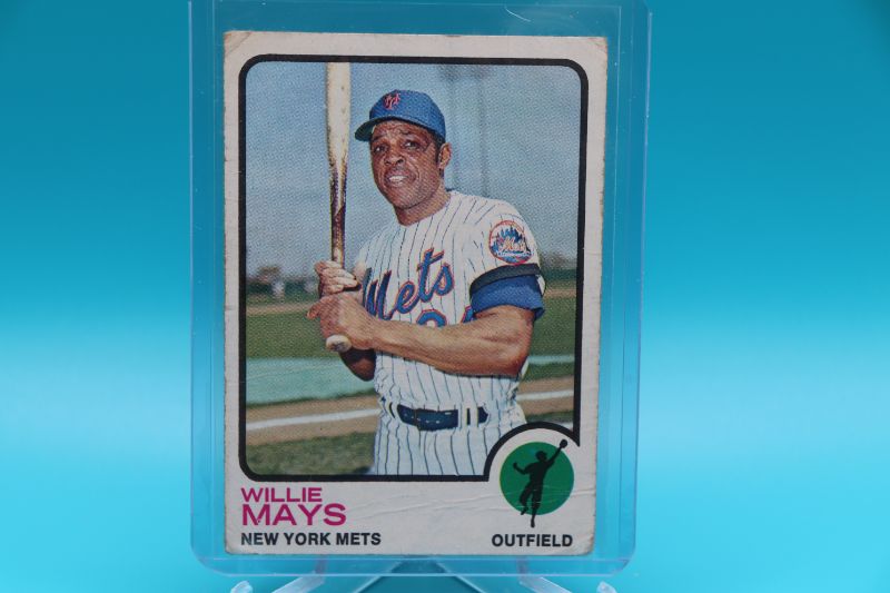 Photo 1 of Willie Mays 1973 Topps (G-VG) crease