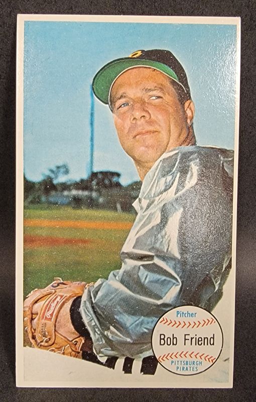 Photo 1 of 1964 Topps Giants Baseball Card # 28 Bob Friend