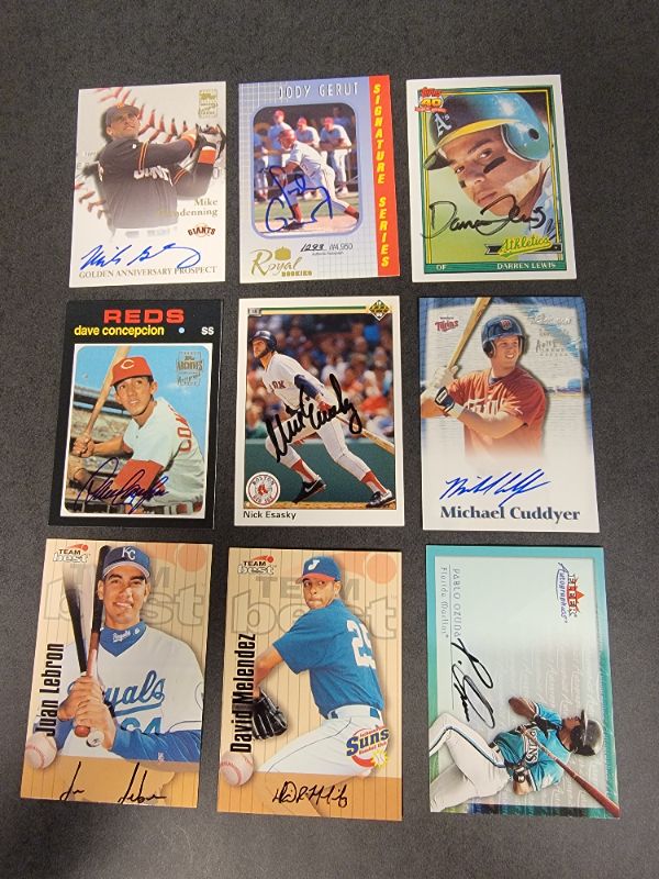 Photo 1 of 9 Autographed Baseball Cards