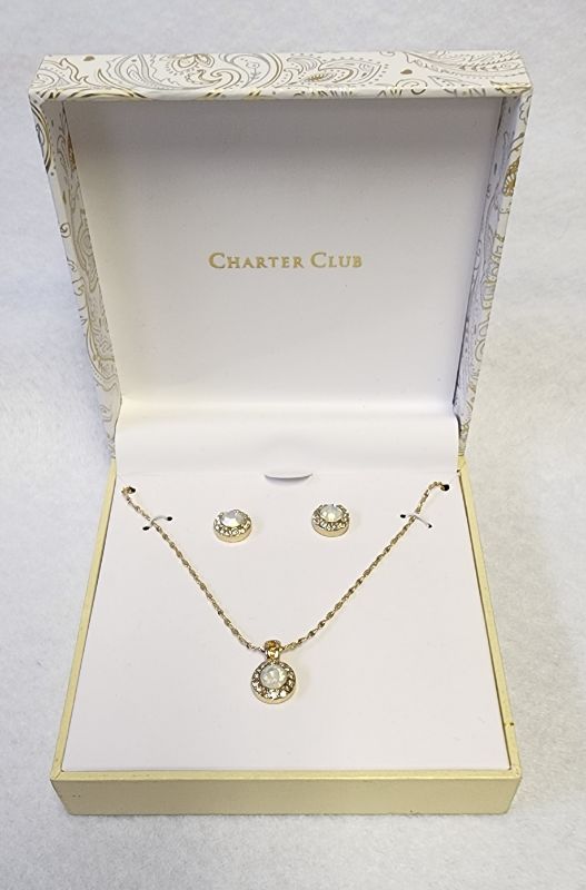 Photo 1 of CHARTER CLUB GOLD TONE NECKLACE - EARRING SET /GIFT BOX