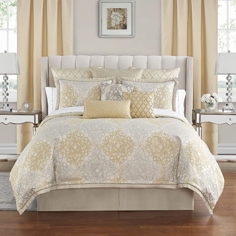 Photo 1 of KING Waterford Wynne Jacquard Comforter Set LIKE NEW CONDITION
The set includes: Comforter, 2 King Shams 1King Bedskirt