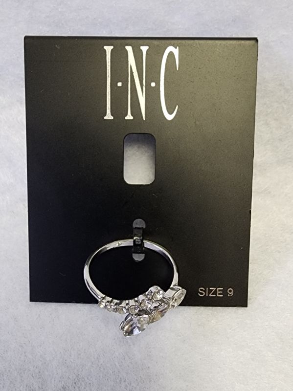 Photo 1 of INC INTERNATIONAL CONCEPTS SIZE 9 SILVER TONE RING