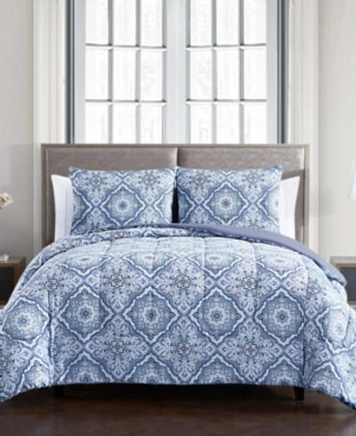 Photo 1 of KING SIZE HALLMART COLLECTIBLES Victoria Reversible 3-pc Comforter Set Bedding In Blue/white
Includes Comforter and 2 king size shams
