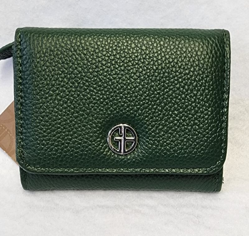 Photo 1 of Giani Bernini Framed Indexer Leather Wallet Green Genuine leather
5-1/4"W x 3-1/2"H x 1"D
Snap-tab closure
Silver-tone hardware; contrast stitching throughout; cutout logo ornament at front
Interior features card slots; 1 full currency pocket; ID window;1