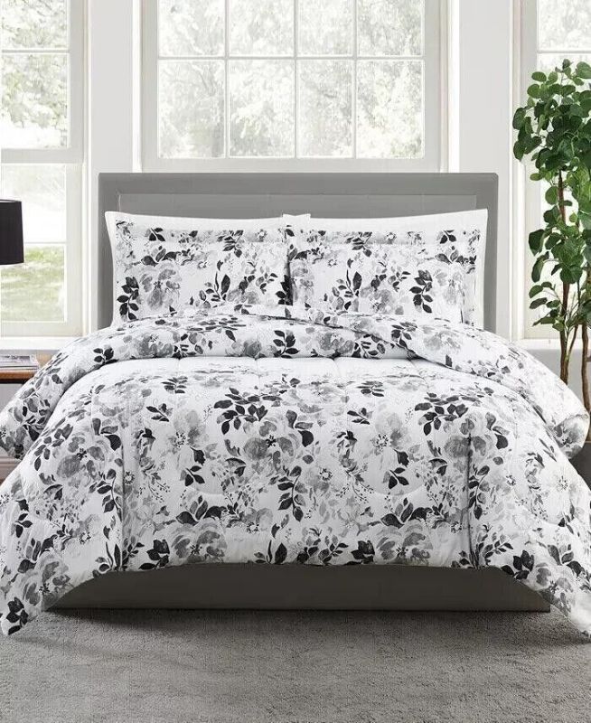 Photo 1 of FULL/QUEEN SIZE Pem America Monochromatic Reversible Floral Print Comforter + Sham Set.
