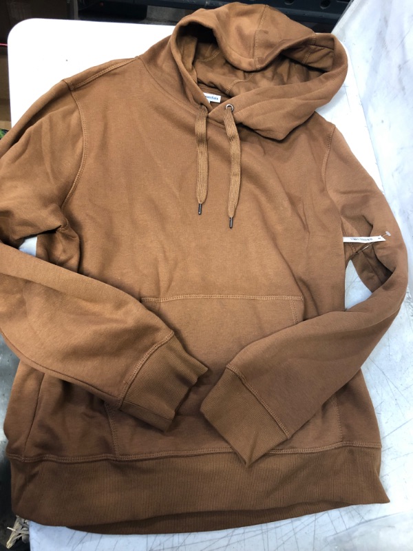 Photo 2 of Amazon Essentials Men's Hooded Fleece Sweatshirt, Toffee Brown, Large
