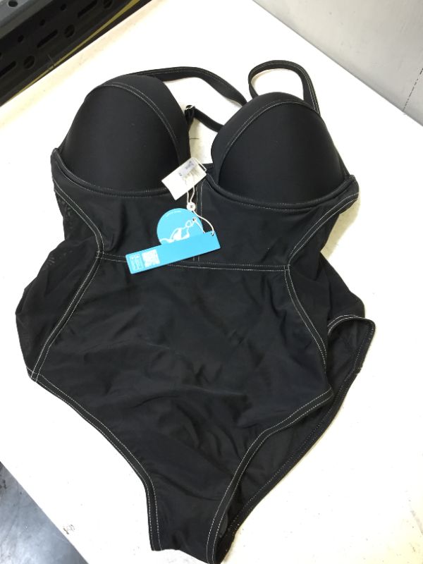 Photo 3 of CUPSHE Women's Plus Size Solid Black Contrast Stitching One Piece Swimsuit
SIZE 1X