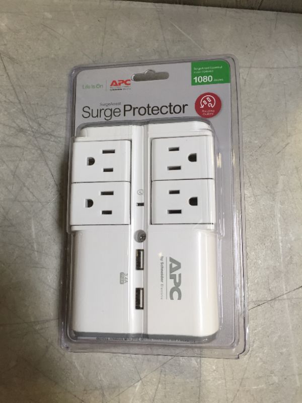 Photo 2 of APC PE4WRU3 Essential SurgeArrest 4-Rotating-Outlets Wall Tap with 2 USB Charging Ports
(factory' sealed)