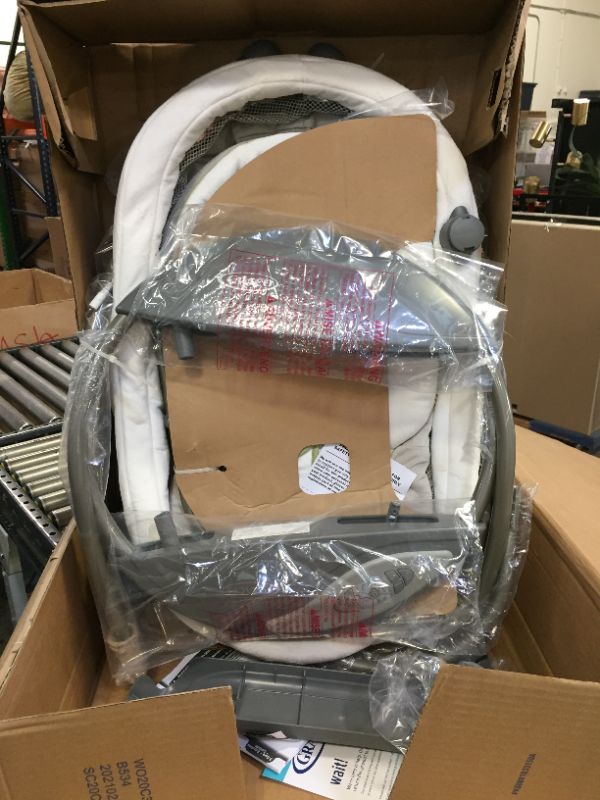 Photo 1 of Graco DuoGlider Gliding Swing