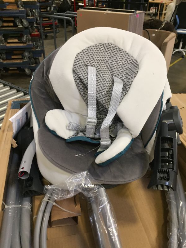 Photo 3 of Graco DuetSoothe Swing and Rocker - Sapphire