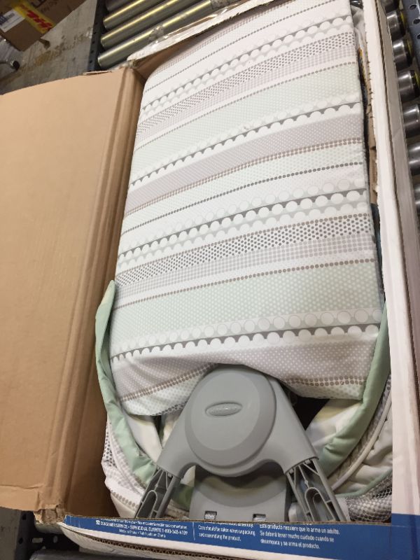 Photo 1 of Graco - Dream Suite Bassinet, Lullaby