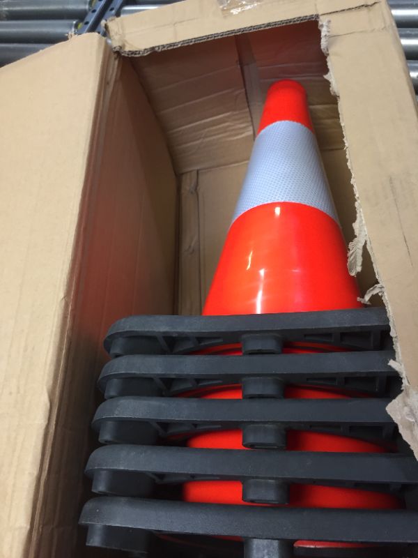 Photo 1 of 5 PACK OF TRAFFIC CONES 22 INCH TALLT