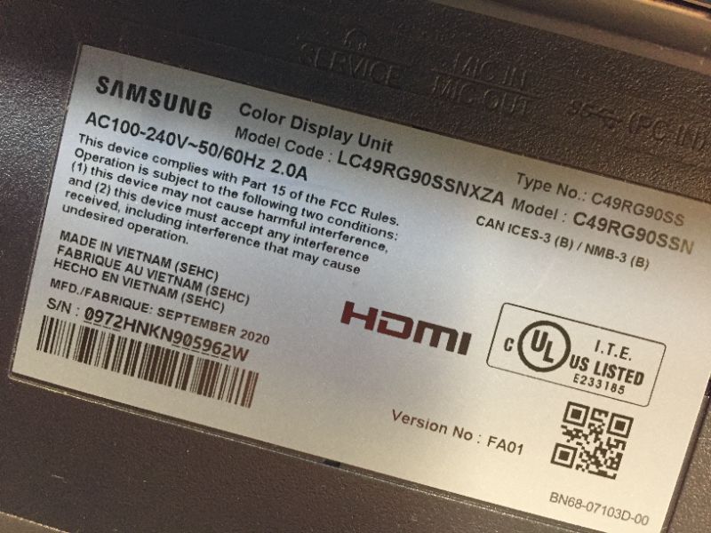 Photo 1 of Samsung 49 inch Class Wide Screen Qled Gaming Quantum Dot (3840x1080) Monitor - Lc49rg90ssnx/za, Gray
back plastic has scratched screen is clean with no issues 