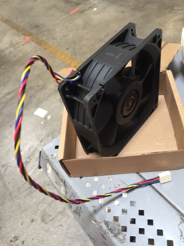 Photo 3 of Delta QFR1212GHE 6000 RPM Fan DC12V 2.70A 4-wire For Antminer S7,S9,D3,L3+,E9+