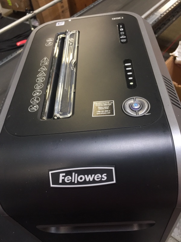 Photo 2 of Fellowes Powershred 99Ci 18-Sheet Capacity