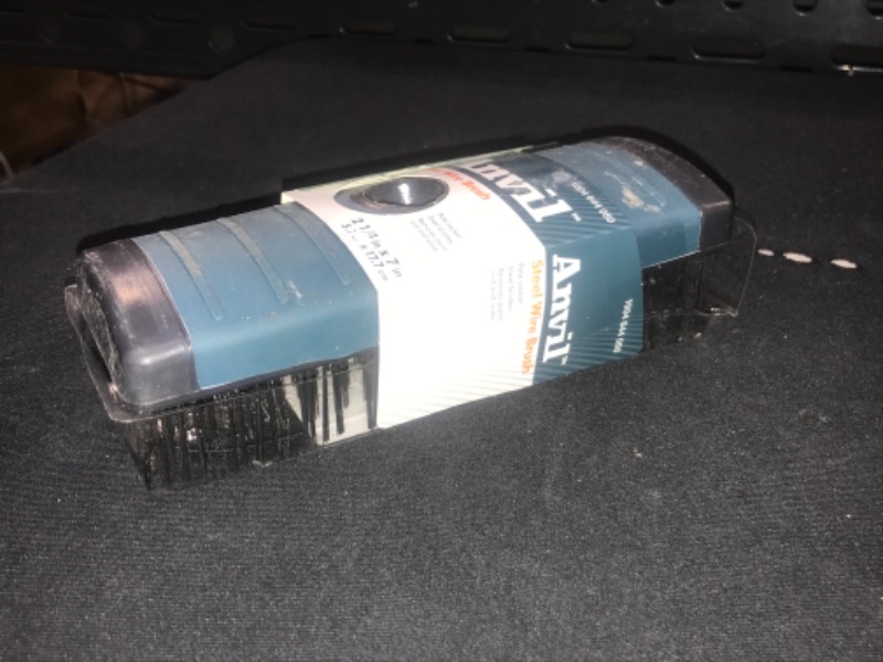 Photo 1 of Soft Grip Carbon Block Wire Brush 6 x 19 Rows