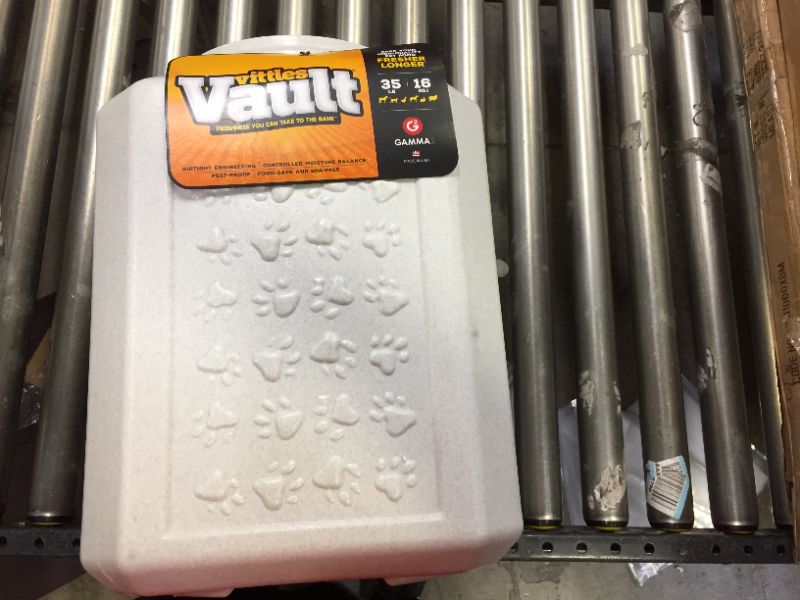 Photo 3 of Gamma2 Vittles Vault Plus Pet Food Storage, 35-lb