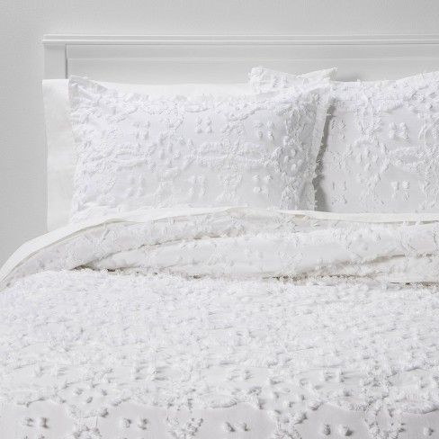 Photo 1 of Target
Full/Queen Clipped Chenille Comforter & Sham Set White -