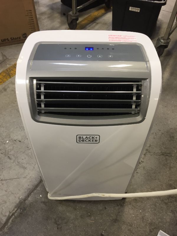 Photo 1 of Black and decker portable AC
