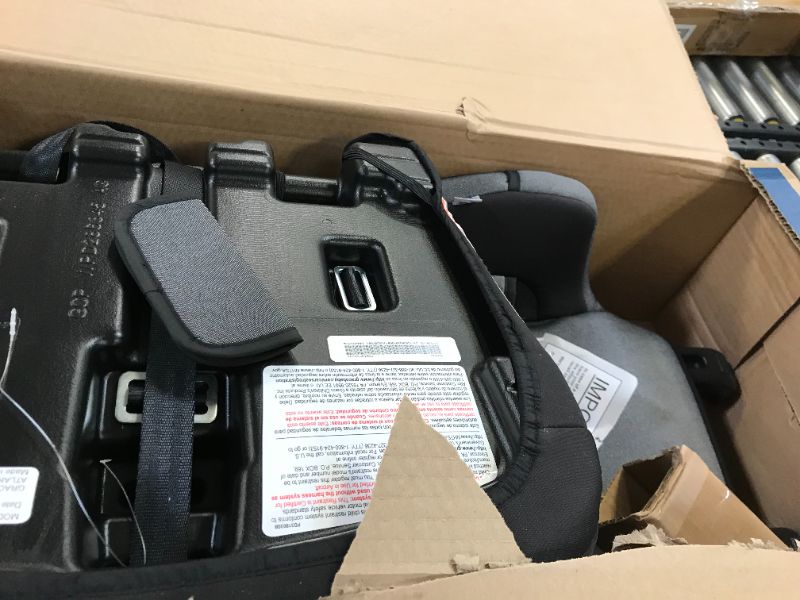 Photo 1 of Graco Tranzitions SnugLock 3 in 1 Harness Booster Seat