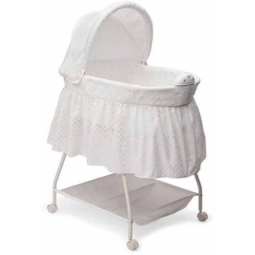 Photo 1 of Delta Children Deluxe Sweet Beginnings Bassinet, Turtle Dove