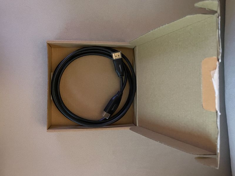 Photo 2 of Amazon Basics DisplayPort to HDMI cable