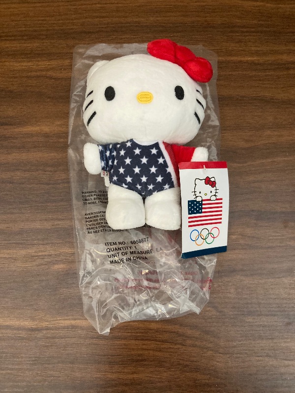 Photo 2 of GUND Hello Kitty Team USA Gymnast 6 Plush