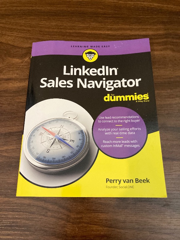 Photo 2 of LinkedIn Sales Navigator For Dummies (For Dummies (Business & Personal Finance))