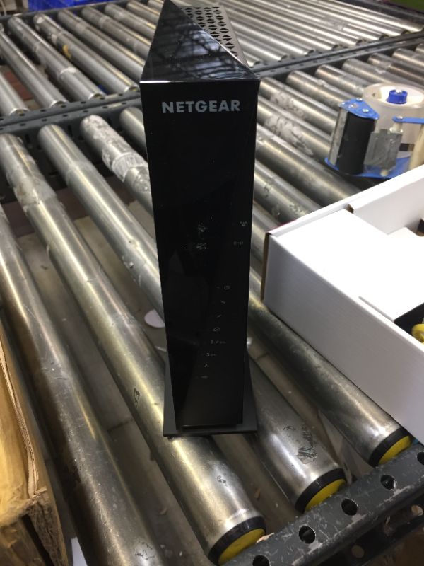 Photo 4 of NETGEAR C6300 - wireless router - cable mdm - 802.11a/b/g/n/ac - desktop