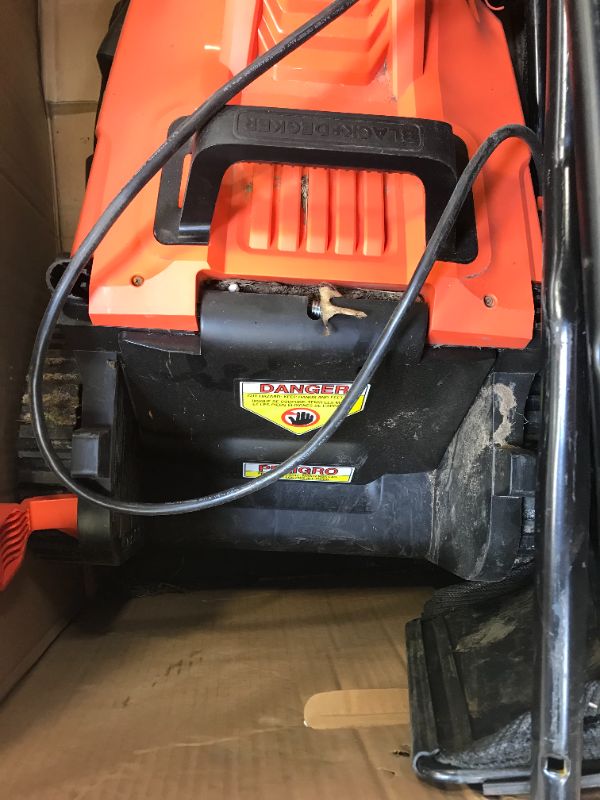 Photo 5 of BLACK+DECKER BEMW482ES EASY STEAR 12AMP 17 ELECTRIC MOWER