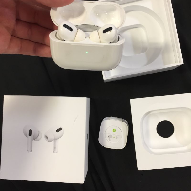 Photo 2 of GENERIC AIRPOD PROS WITH CHARGING CASE BUT NO CORD