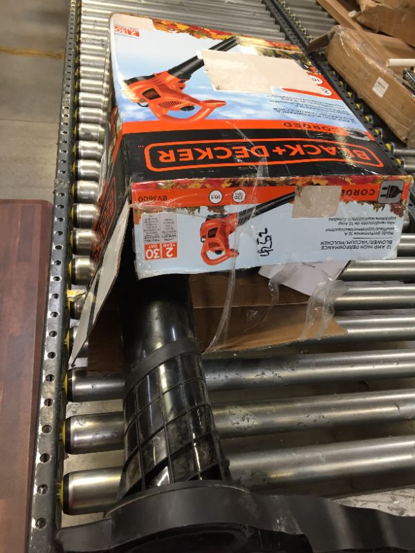 Photo 2 of Black & Decker Bv3600 - 12 Amp Blower/Vacuum