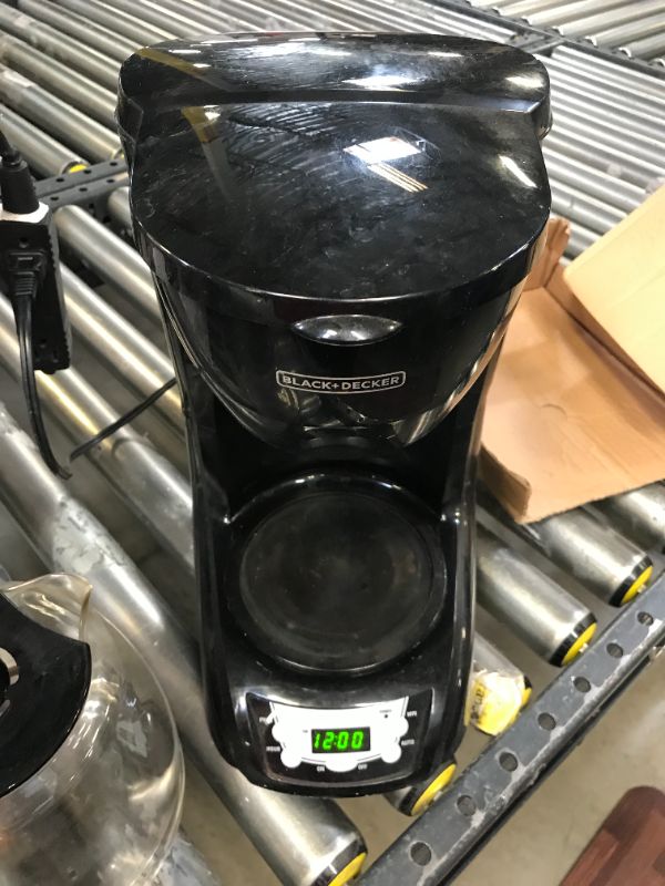 Photo 5 of Black+Decker DLX1050B 12-Cup Programmable Coffeemaker