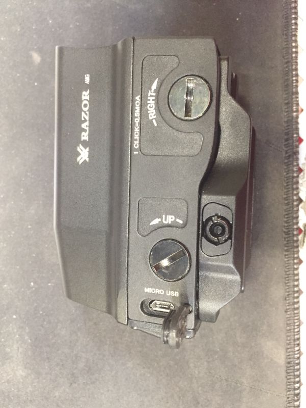 Photo 1 of Generic Brand Razer Holo Sight For Rifle AR