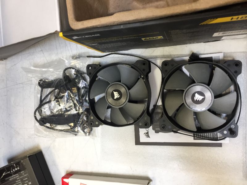 Photo 2 of Corsair Hydro H80i V2 Cooling FanRadiator  2 x 120 mm  2 x 1047 CFM  Liquid Cooler