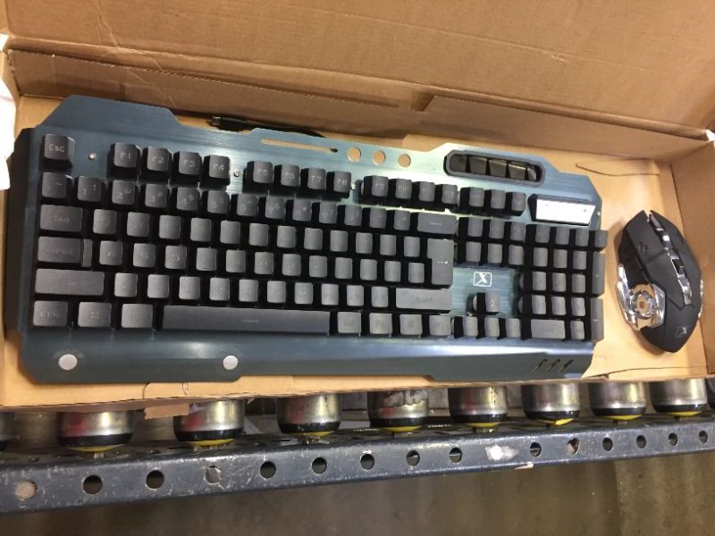 Photo 3 of Wireless Gaming Keyboard 