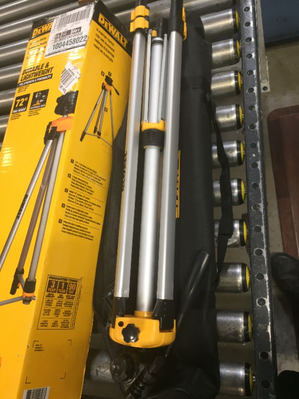 Photo 4 of DEWALT DW0881T 1/4 X 20" MOUNT TILT LASER TRIPOD EXTENDABLE, 38"-72"