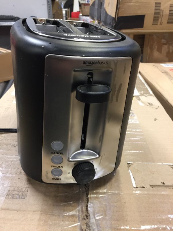 Photo 1 of AMAZONBASICS TOASTER 