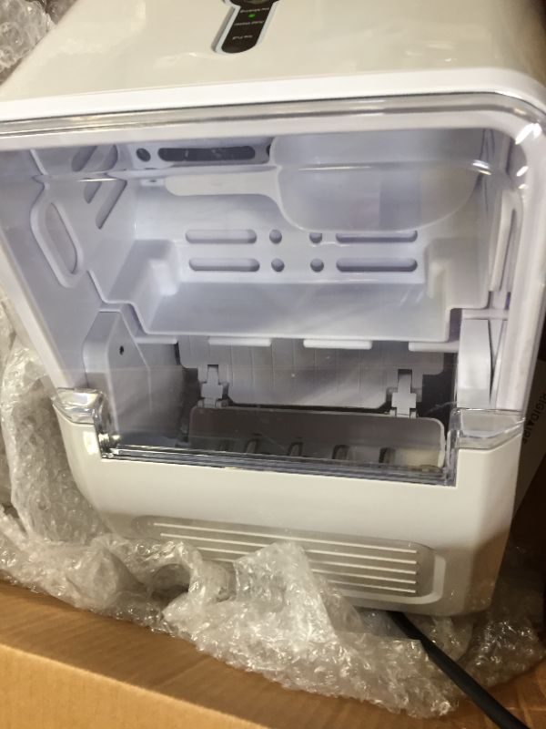 Photo 2 of Frigidaire COMPACT ICE MAKER 