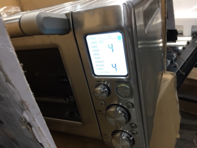 Photo 2 of Breville  Smart Toaster Oven, Countertop Convection Oven, Brushed Stainless Steel
