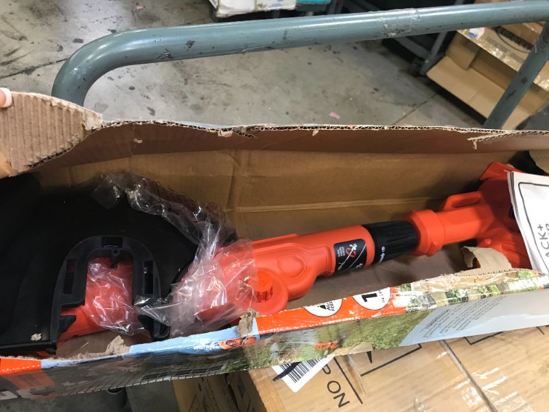 Photo 3 of BLACK+DECKER 6.5 Amps 14" String Trimmer/Edger